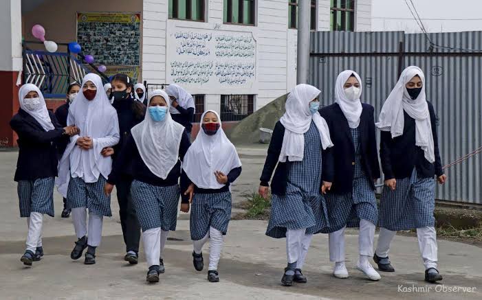 Delay in opening of Schools in Kashmir due to Weather?