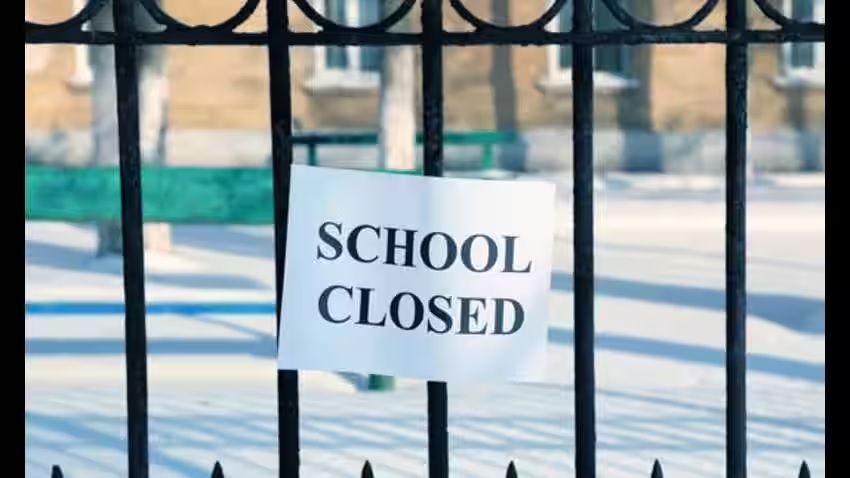 All Schools in Kashmir Closed Tomorrow Amid Severe Weather: Govt