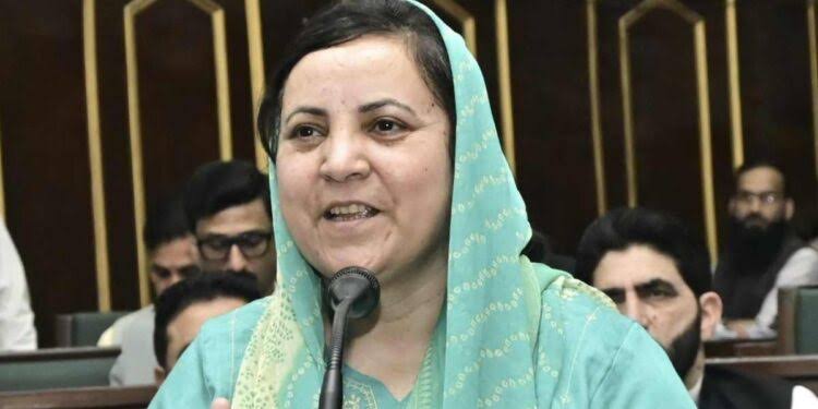 Sakeena Itoo Calls for Complete Ban on School, College Picnics on....