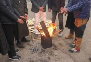 Kashmir Records Season’s First Sub-Zero Temperatures; Pahalgam & Shopian Coldest at -3.2°C